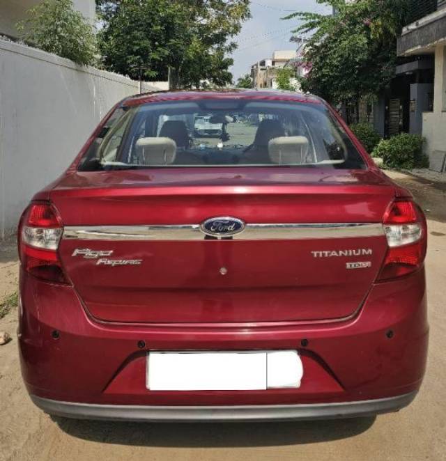 https://images10.gaadi.com/usedcar_image/4123684/original/processed_88711a95-d146-4cac-81c3-46da87cb628e.jpg?imwidth=6402