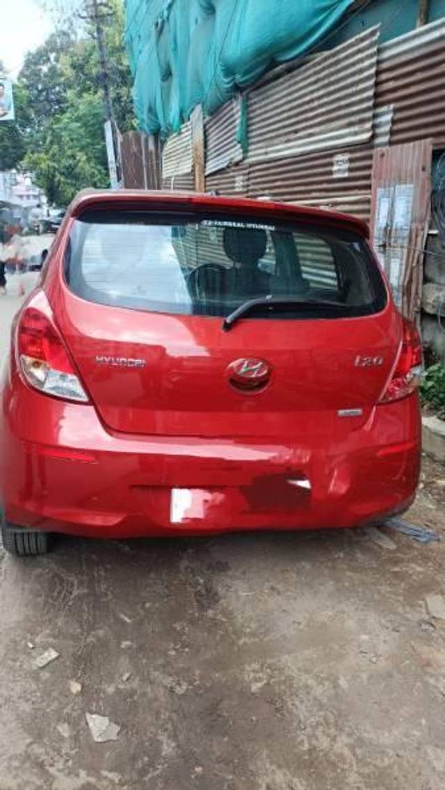 https://images10.gaadi.com/usedcar_image/4123858/original/processed_9bfbed67-1653-4676-84e0-bd0568084571.jpg?imwidth=6400