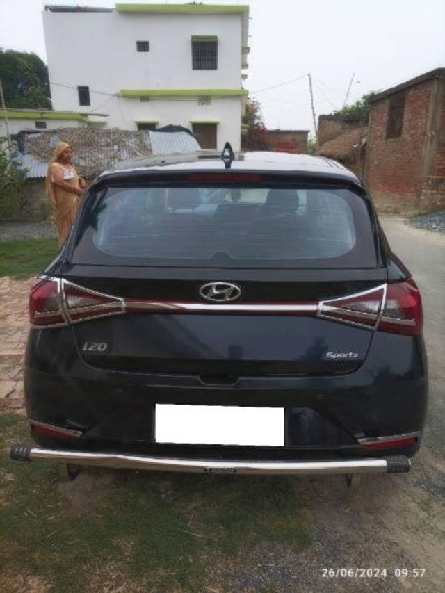 https://images10.gaadi.com/usedcar_image/4124202/original/processed_6c9d22c8-4b42-42e5-8a91-97a1da624b82.jpg?imwidth=6401