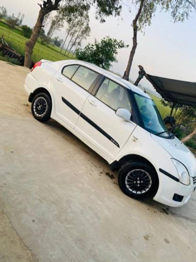 https://images10.gaadi.com/usedcar_image/4124258/original/processed_fbf16c27-9009-40dd-9dbc-4f27ac7917f8.jpg?imwidth=6400