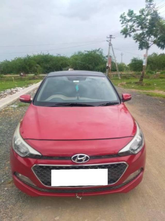 https://images10.gaadi.com/usedcar_image/4124472/original/processed_a94f3883-621c-4e9a-9143-1d9c12ec891b.jpg?imwidth=6400