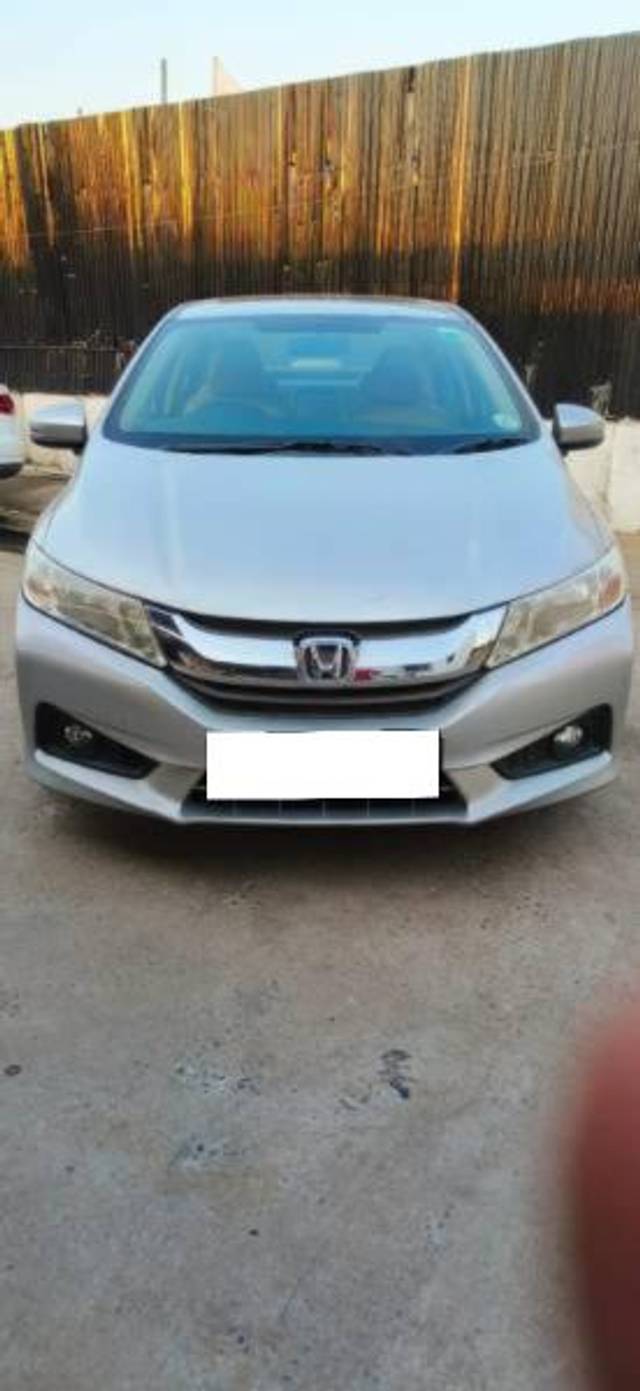 https://images10.gaadi.com/usedcar_image/4124571/original/processed_82580512-467c-4d96-9ce4-27fbb37afa6d.jpg?imwidth=6400