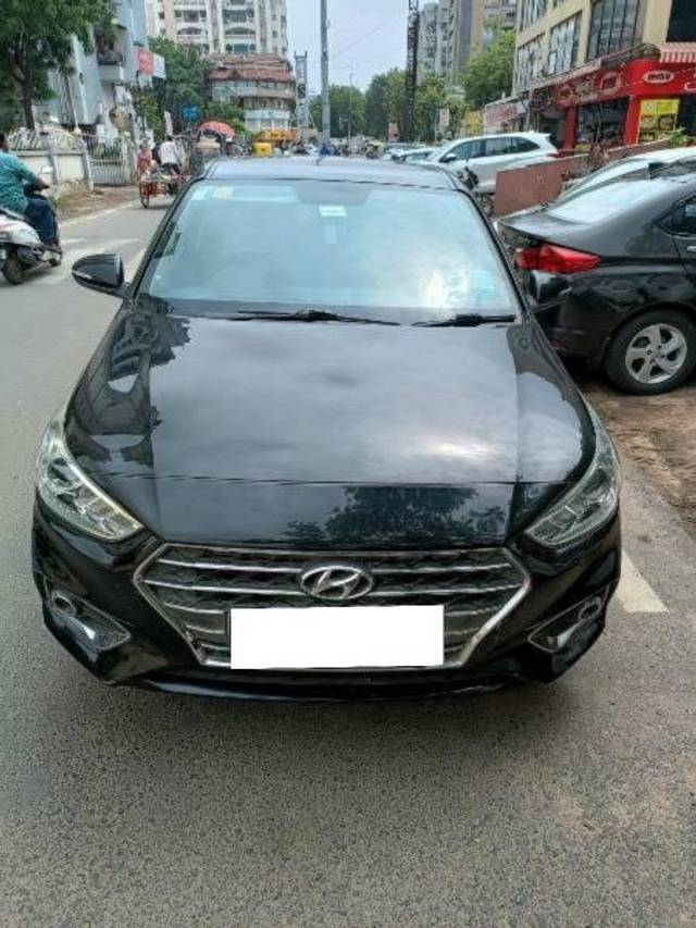 https://images10.gaadi.com/usedcar_image/4124610/original/processed_675607f7-c5e8-4de1-943e-1b82ead0770b.jpeg?imwidth=6400