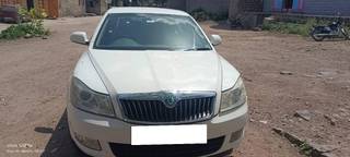 Skoda Laura Skoda Laura Ambition 2.0 TDI CR MT