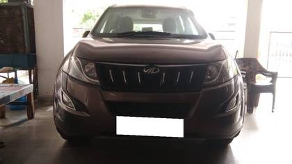 Mahindra XUV500 AT W10 AWD