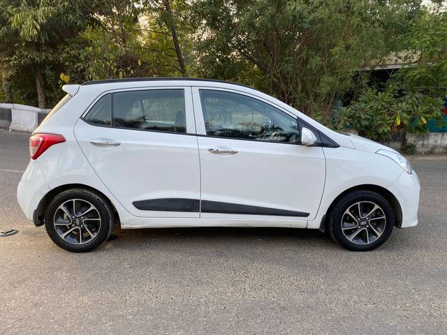 https://images10.gaadi.com/usedcar_image/4125043/original/d8c21395c91968ea0e492f16a870ba8d.jpeg?imwidth=6401