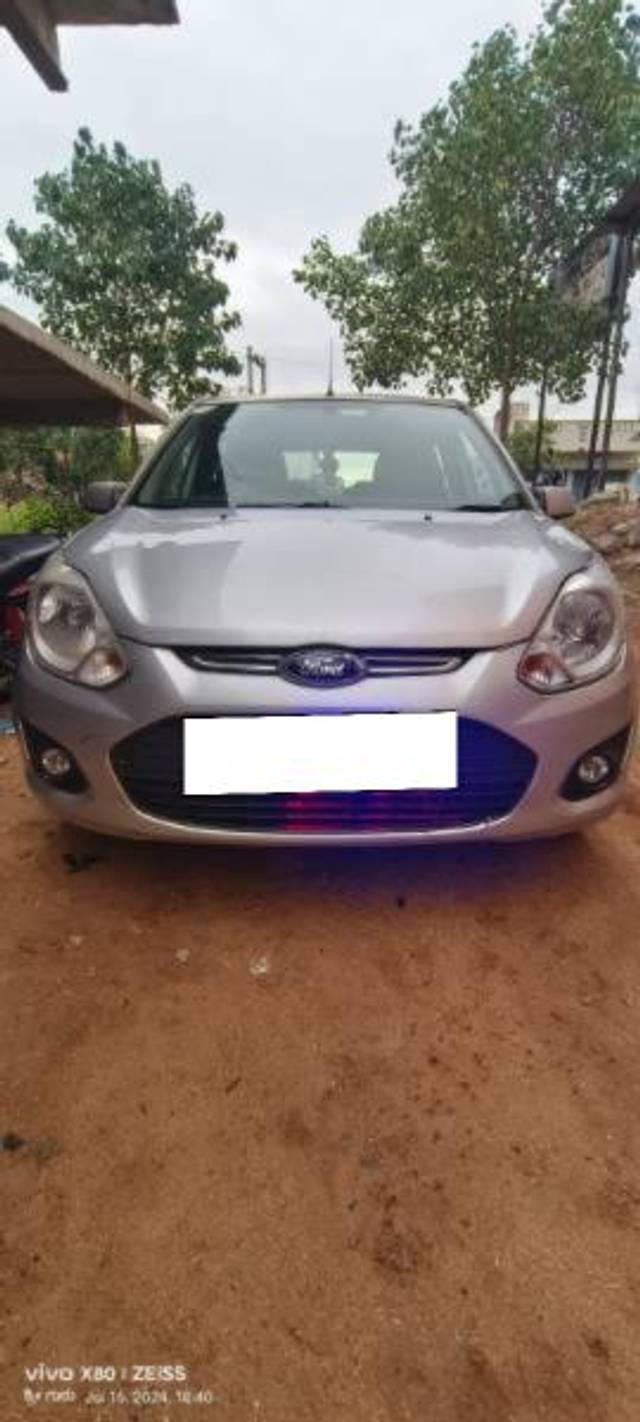 https://images10.gaadi.com/usedcar_image/4125066/original/processed_86887d5a-8c9b-437f-b2c7-b42bae658e41.jpg?imwidth=6401