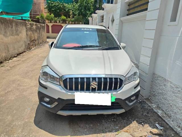 https://images10.gaadi.com/usedcar_image/4125202/original/processed_a867ff6a-483f-4609-b137-f2b9078ef6bd.jpg?imwidth=6400