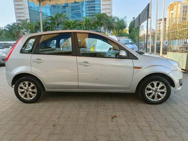 https://images10.gaadi.com/usedcar_image/4125217/original/b934c09c4511fb08e130f30ad5a7199b.jpeg?imwidth=6401