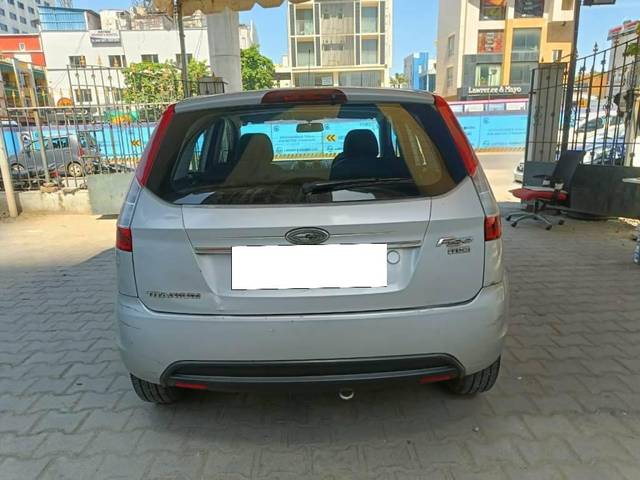 https://images10.gaadi.com/usedcar_image/4125217/original/processed_73ee06533fd0a86200485a3d3d3470a3.jpeg?imwidth=6402