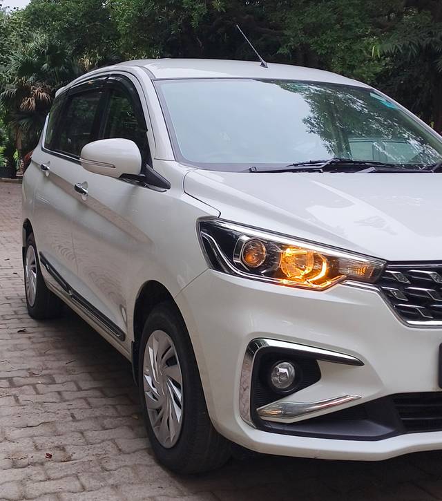 https://images10.gaadi.com/usedcar_image/4125315/original/d2499e36b21319bef06dfbe5cf5fc501.jpg?imwidth=6400