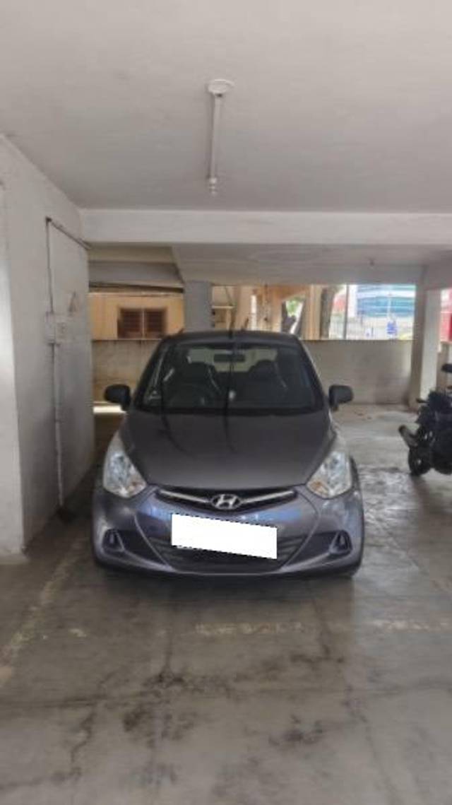 https://images10.gaadi.com/usedcar_image/4125328/original/processed_6b1b6b50-0f75-4ef4-9b38-1da307d19c74.jpeg?imwidth=6401