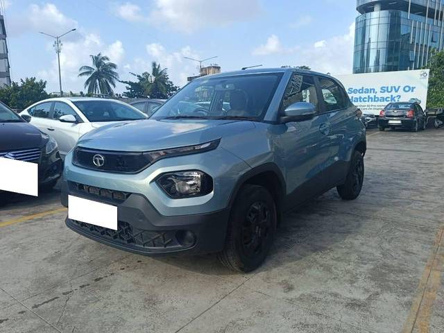 https://images10.gaadi.com/usedcar_image/4125534/original/processed_c18d422da8c516bd8eeeaaed442700d7.jpg?imwidth=6402