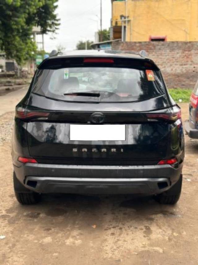 https://images10.gaadi.com/usedcar_image/4125593/original/processed_3f57bfcc-ec51-4b23-9e54-7e04fd69021d.jpg?imwidth=6400