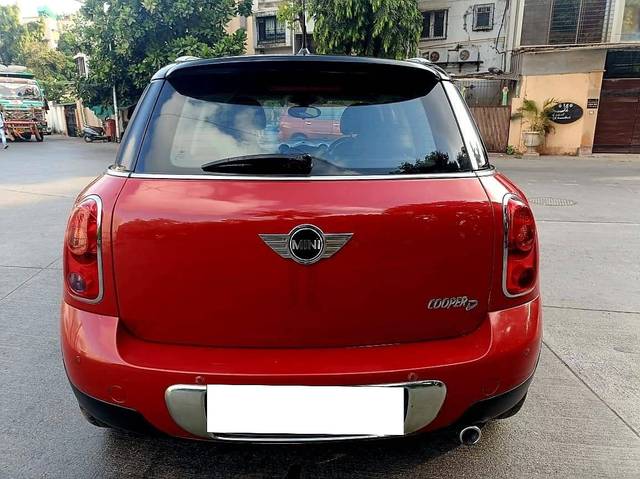 https://images10.gaadi.com/usedcar_image/4125601/original/processed_c30cc4e7730be1a82724b81b61133344.jpg?imwidth=6401