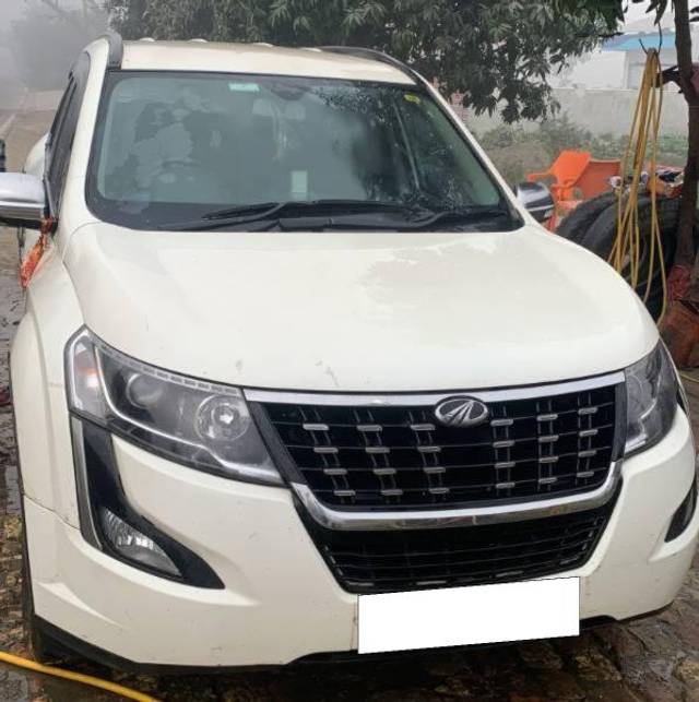 https://images10.gaadi.com/usedcar_image/4125602/original/processed_1501fd48-5e13-43da-b9db-8865a359f77f.jpg?imwidth=6400