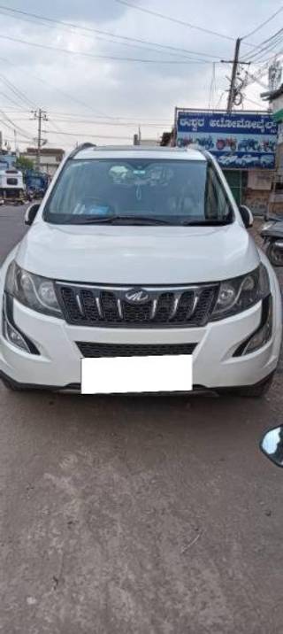 Mahindra XUV500 Mahindra XUV500 W10 2WD