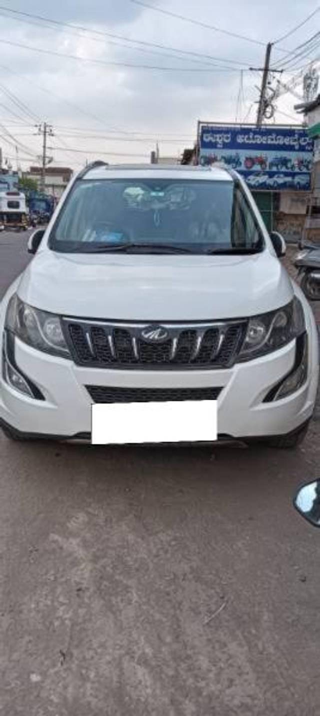 https://images10.gaadi.com/usedcar_image/4125642/original/processed_67f909bb-da56-4425-a403-9fa8e6a8af0a.jpg?imwidth=6400