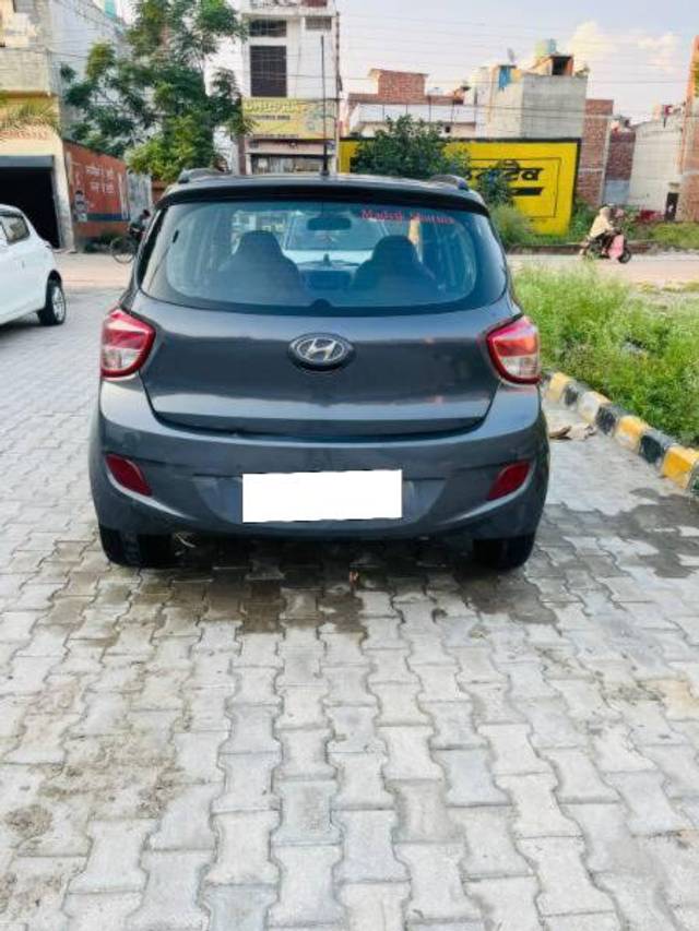 https://images10.gaadi.com/usedcar_image/4125751/original/processed_a6771a9a-92c5-4d9f-a37e-852bbfeee8b6.jpg?imwidth=6401