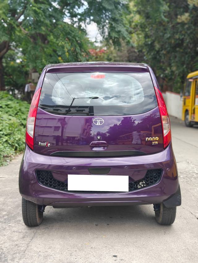 https://images10.gaadi.com/usedcar_image/4125779/original/processed_121078a6deb0239e188ef86f8c63f222.jpg?imwidth=6402