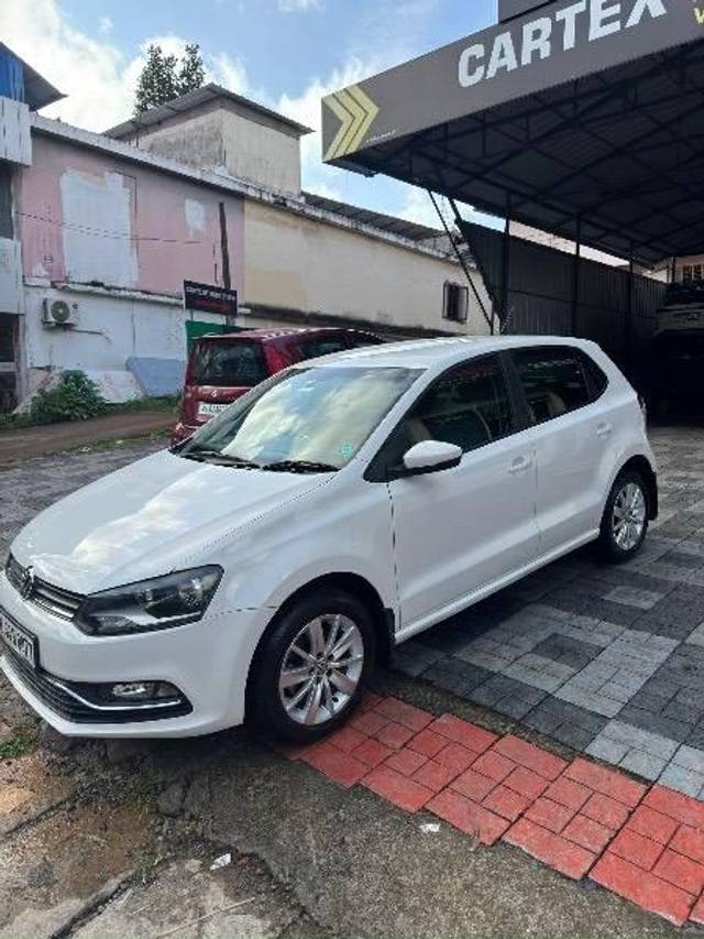 https://images10.gaadi.com/usedcar_image/4125927/original/processed_4f734e34-9c77-4b70-aa5a-82dddab78f72.jpg?imwidth=6400