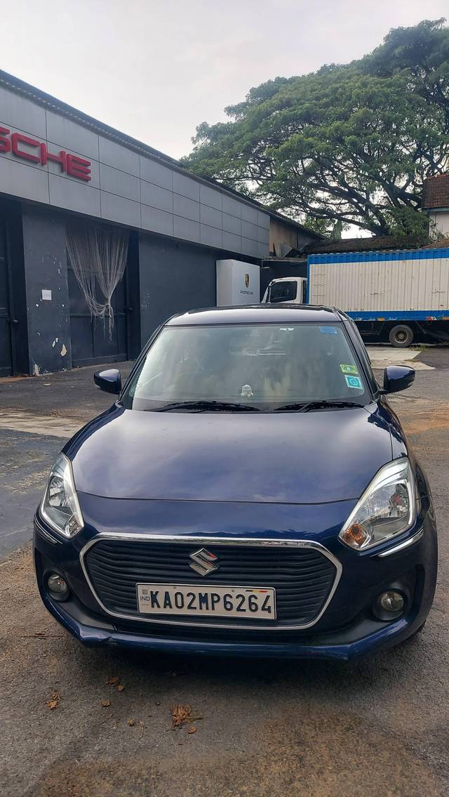 https://images10.gaadi.com/usedcar_image/4126065/original/processed_0dd57c52972e33795f7e6f97be03d90c.jpg?imwidth=6400