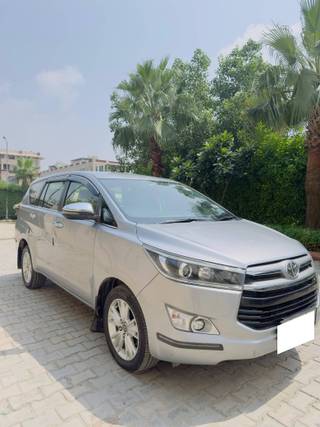 Toyota Innova Crysta 2020-2022 Toyota Innova Crysta 2.4 ZX 7 STR AT