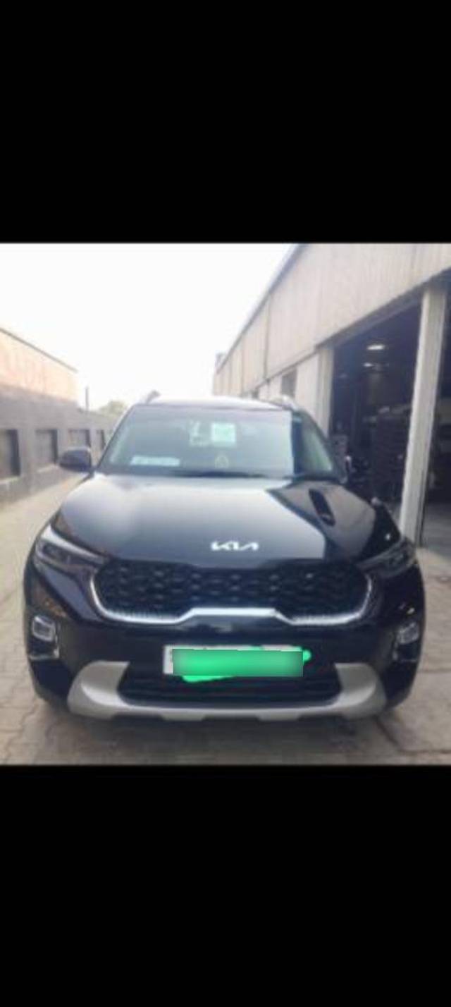 https://images10.gaadi.com/usedcar_image/4126474/original/processed_b0a52c5a-f6b1-4802-b663-53744789ec97.jpg?imwidth=6400