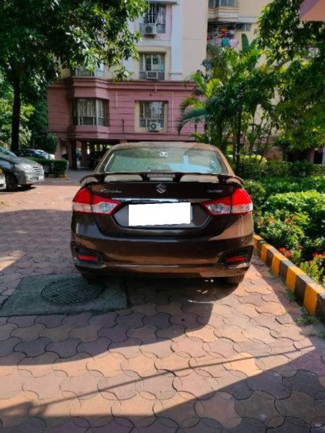 https://images10.gaadi.com/usedcar_image/4126567/original/processed_5f32fb59-8f23-4e5a-b63d-cb6532976692.jpg?imwidth=6401