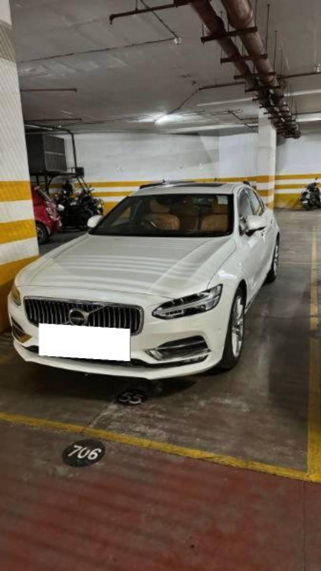 https://images10.gaadi.com/usedcar_image/4126585/original/processed_12a94da1-82da-45c6-88f4-5604f1a9c740.jpg?imwidth=6400