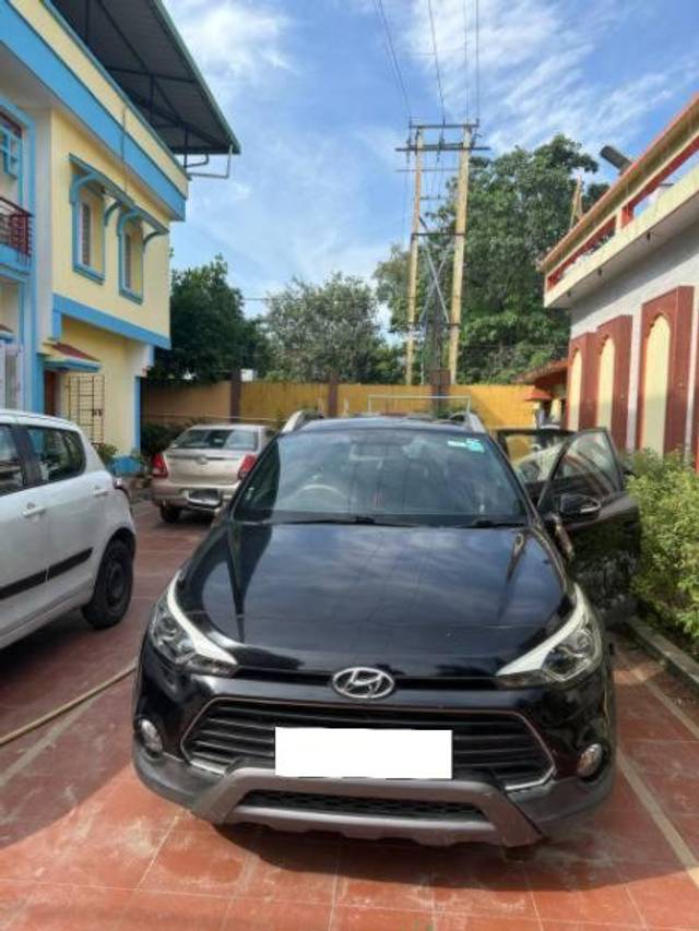 https://images10.gaadi.com/usedcar_image/4126617/original/processed_3fe26b74-08d6-49f1-8014-5f00e4117d50.jpg?imwidth=6400