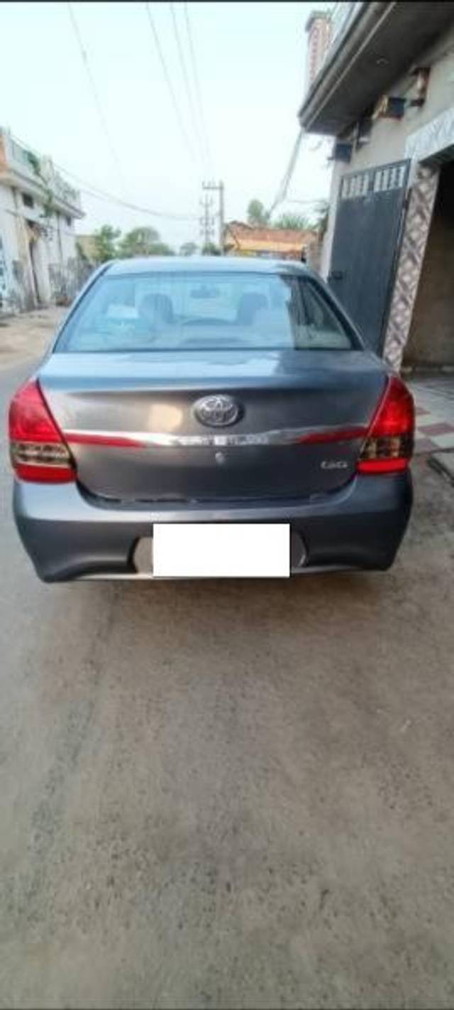 https://images10.gaadi.com/usedcar_image/4126759/original/processed_15636b26-8f7b-4256-86cc-659622cffb94.jpg?imwidth=6401