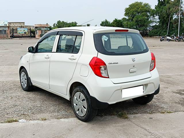 https://images10.gaadi.com/usedcar_image/4126922/original/processed_c2a36b140c7f637bcc52bc79572ef974.jpg?imwidth=6402