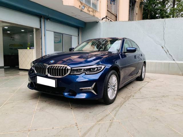 https://images10.gaadi.com/usedcar_image/4126995/original/processed_e2fd698a01036c2316eb19f47fdd7a51.jpg?imwidth=6402