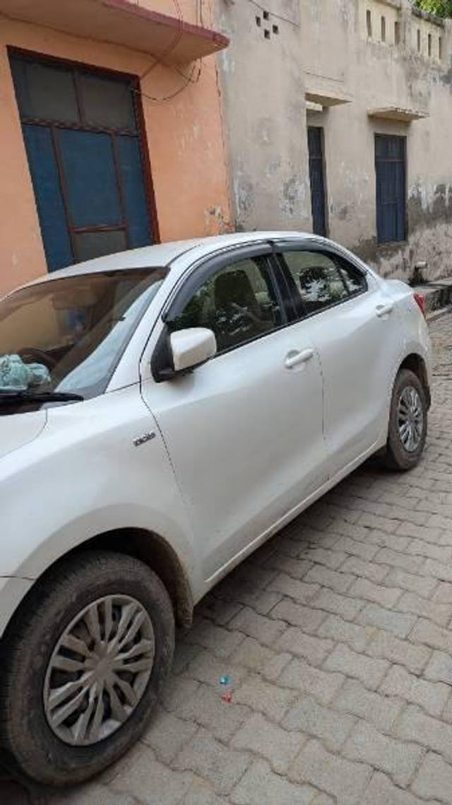 https://images10.gaadi.com/usedcar_image/4127334/original/processed_7c8f38ba-3b6e-4497-9da3-d195a458fe85.jpg?imwidth=6402