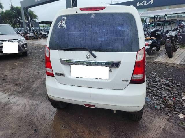 https://images10.gaadi.com/usedcar_image/4127470/original/processed_1bca2293-30a9-4247-9fb6-16ef367daf23.jpg?imwidth=6401