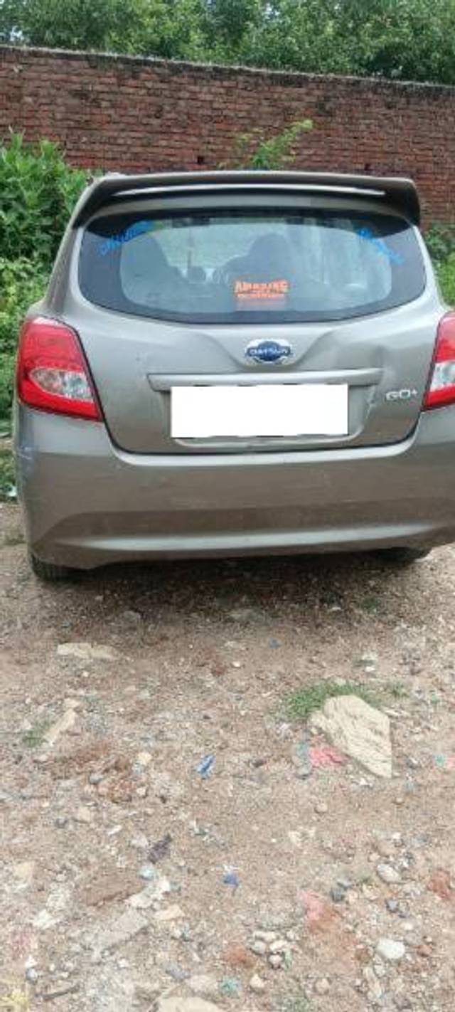 https://images10.gaadi.com/usedcar_image/4127543/original/processed_5b32d4ff-1737-4065-b831-c54001efdc65.jpg?imwidth=6402