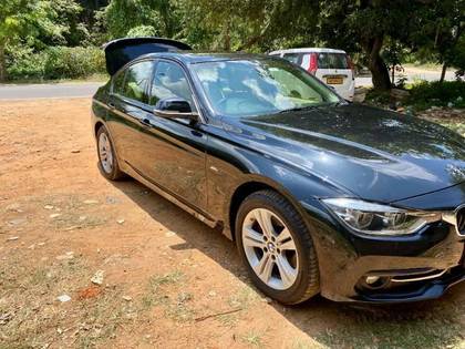 BMW 3 Series 330i Sport Line