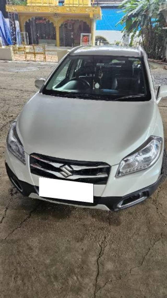 https://images10.gaadi.com/usedcar_image/4127638/original/processed_f542f96b-aff7-4d8e-b7df-47517aeb61f0.jpg?imwidth=6400