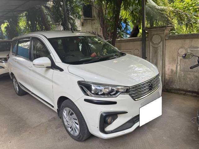 https://images10.gaadi.com/usedcar_image/4127816/original/processed_d2f7c872-596e-4571-bbe6-ea29aa084e9d.jpeg?imwidth=6400