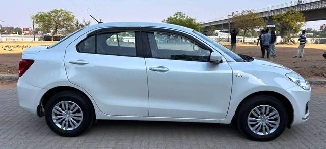 https://images10.gaadi.com/usedcar_image/4128002/original/processed_6c637da7d4f870433c9d59e94603317d.jpg?imwidth=6401