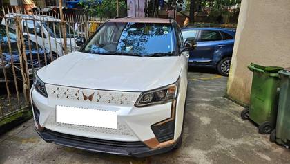 Mahindra XUV400 EV EL Fast Charger