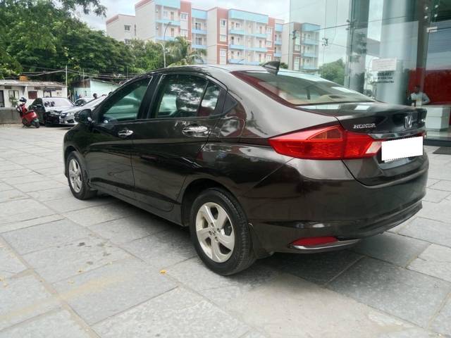 https://images10.gaadi.com/usedcar_image/4128191/original/processed_991204a8caa3dd6effa01730a4ff5df0.jpeg?imwidth=6402