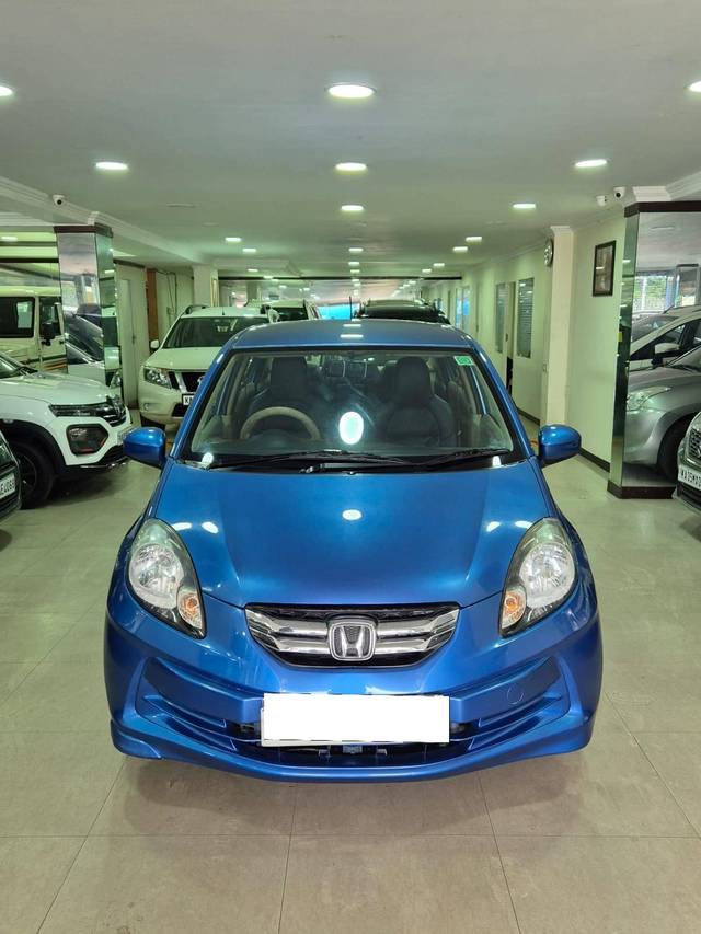 https://images10.gaadi.com/usedcar_image/4128210/original/processed_02c791a06f7cab8fb4c6d71005eb11bb.jpg?imwidth=6400