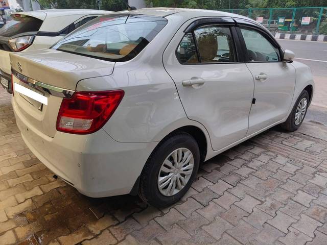 https://images10.gaadi.com/usedcar_image/4128301/original/processed_1134afa03ae6cec871fd405a6dafa8f1.jpg?imwidth=6401