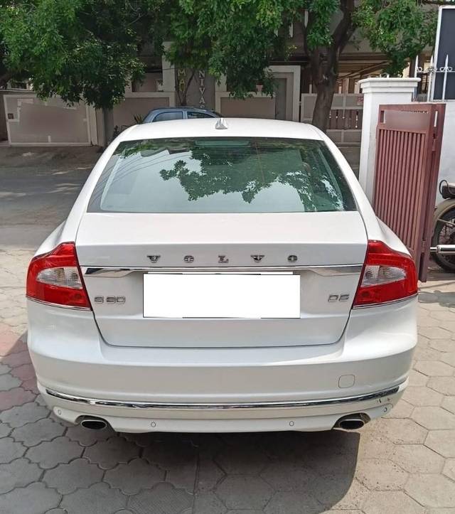 https://images10.gaadi.com/usedcar_image/4128344/original/processed_218ff1f99b0452cdbf0190cf1a586c3f.jpeg?imwidth=6402