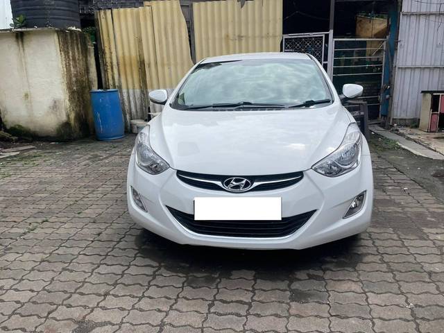 https://images10.gaadi.com/usedcar_image/4128416/original/processed_8f943f472b4103e9bba939a986913465.jpg?imwidth=6402