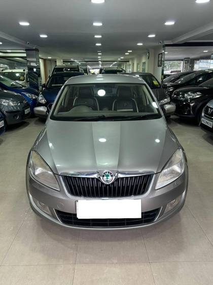 Skoda Rapid Leisure 1.6 TDI MT