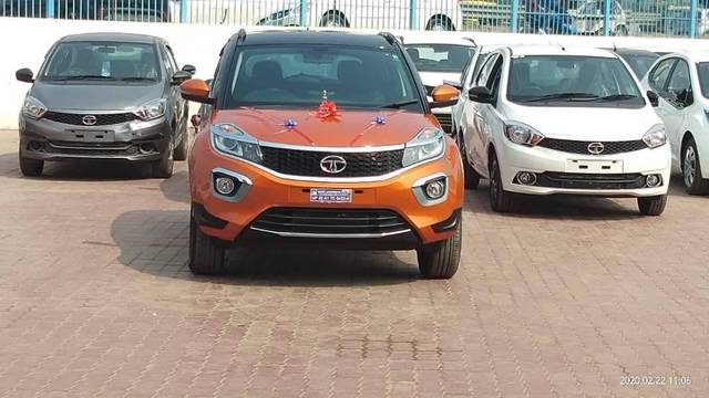 https://images10.gaadi.com/usedcar_image/4128502/original/processed_20a89f7d-c525-42fa-99f6-d5731b2316f3.jpg?imwidth=6400