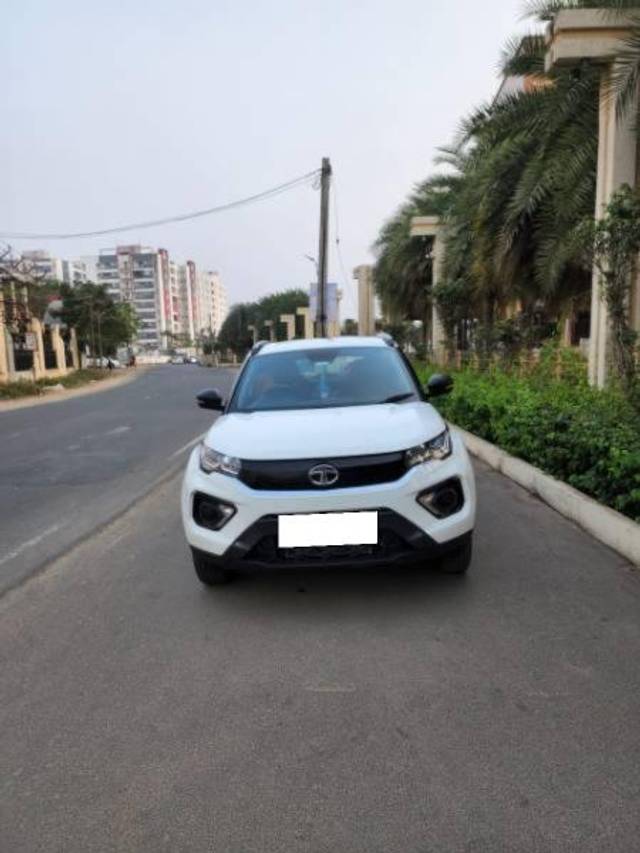 https://images10.gaadi.com/usedcar_image/4128522/original/processed_c9abf48d-8dee-4226-967c-d4f50a63f4f1.jpg?imwidth=6400